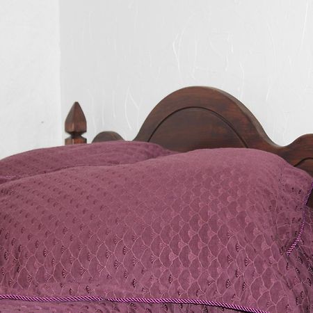 Krapi Guesthouse Treimani Zimmer foto