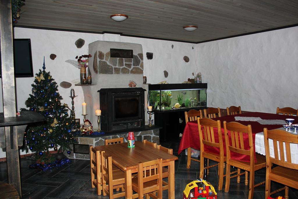 Krapi Guesthouse Treimani Zimmer foto