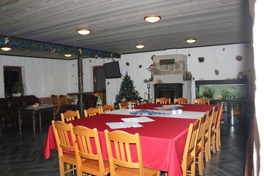 Krapi Guesthouse Treimani Zimmer foto