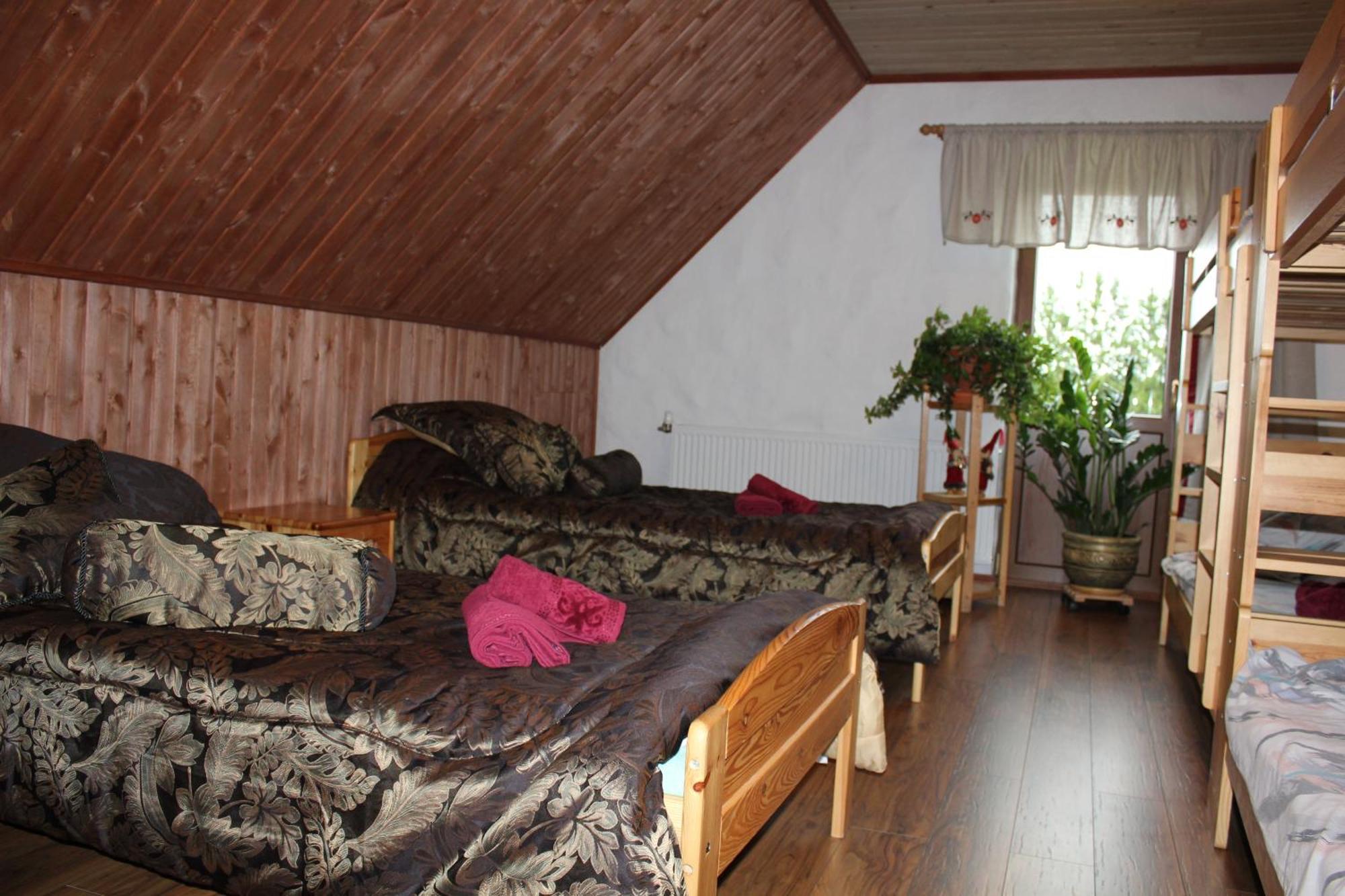 Krapi Guesthouse Treimani Zimmer foto