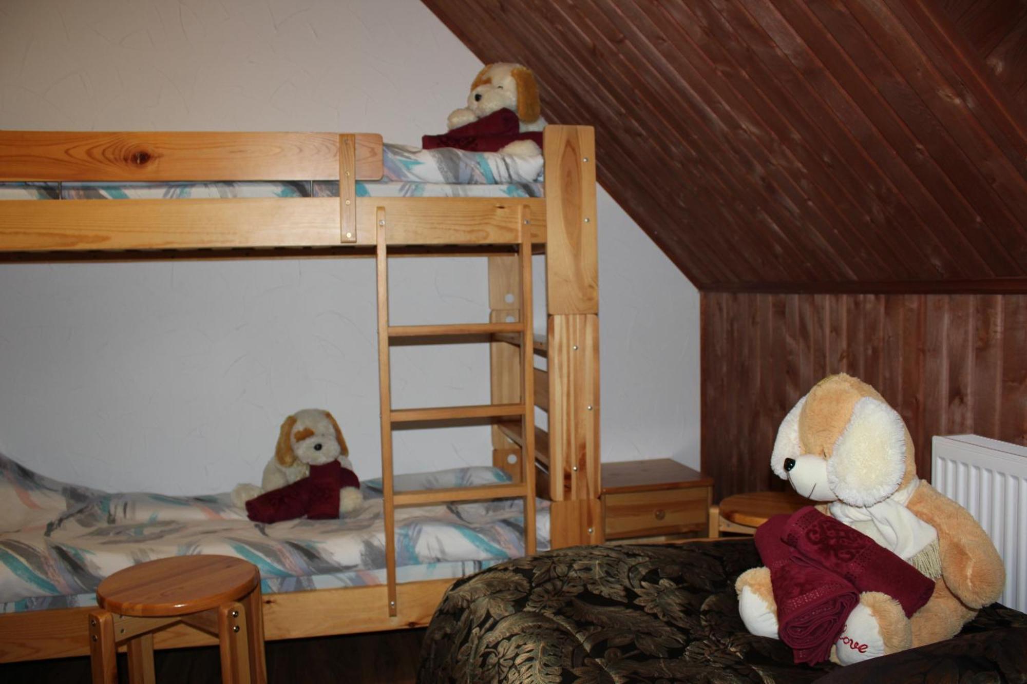 Krapi Guesthouse Treimani Zimmer foto
